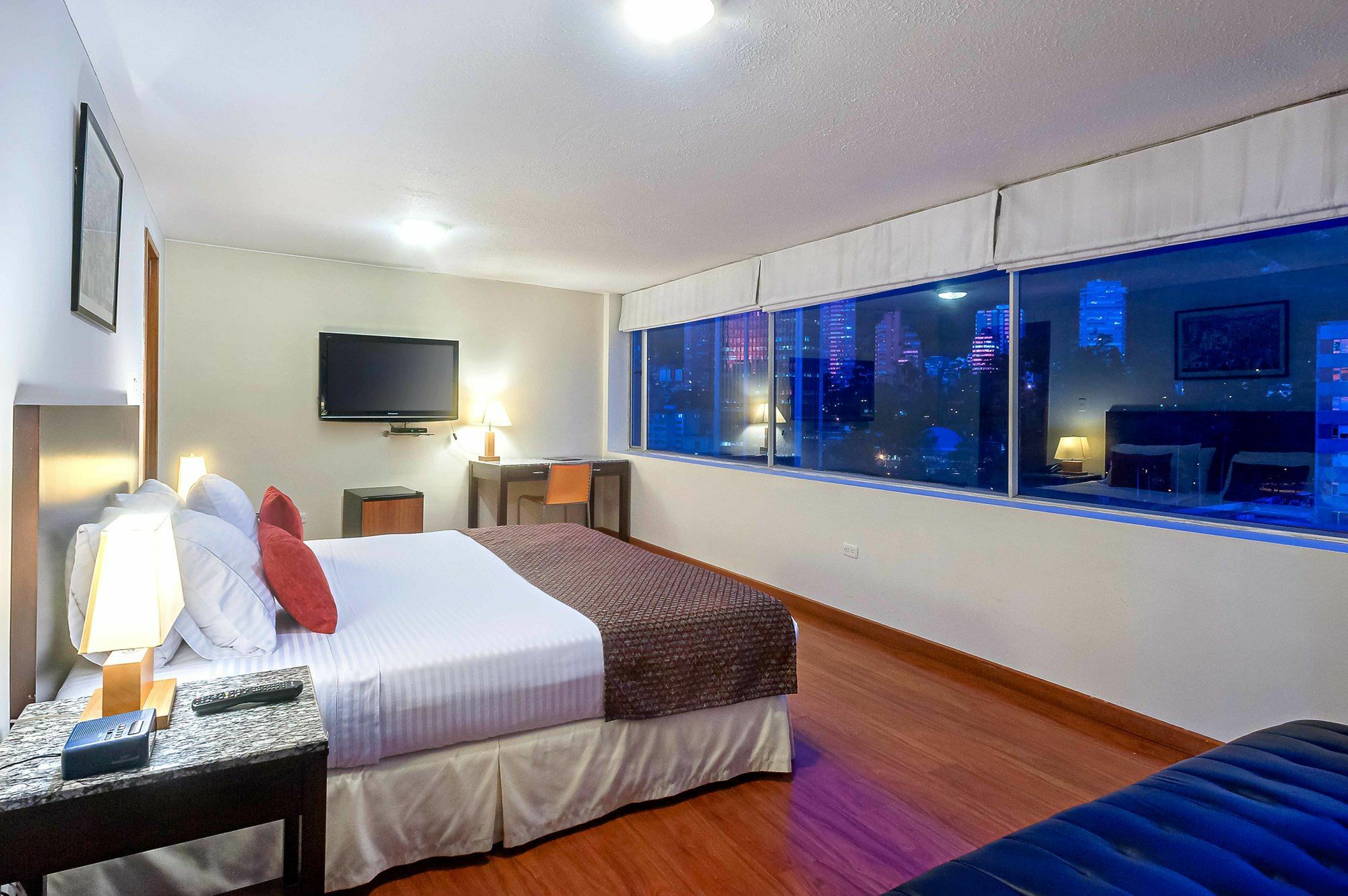 Hotel Oceania Bogota - Centro Internacional ภายนอก รูปภาพ